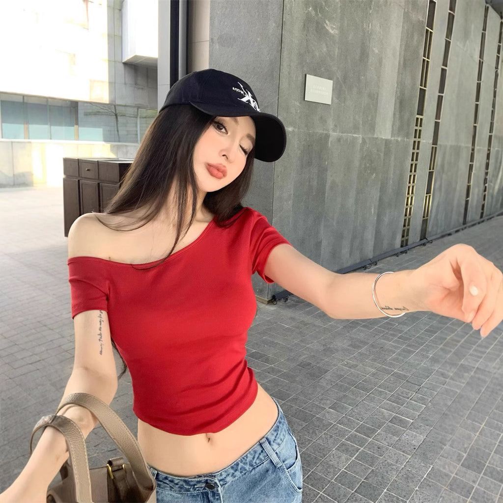 Off-shoulder short sleeve